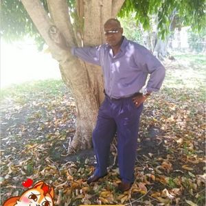 Meet your Posher, Roy